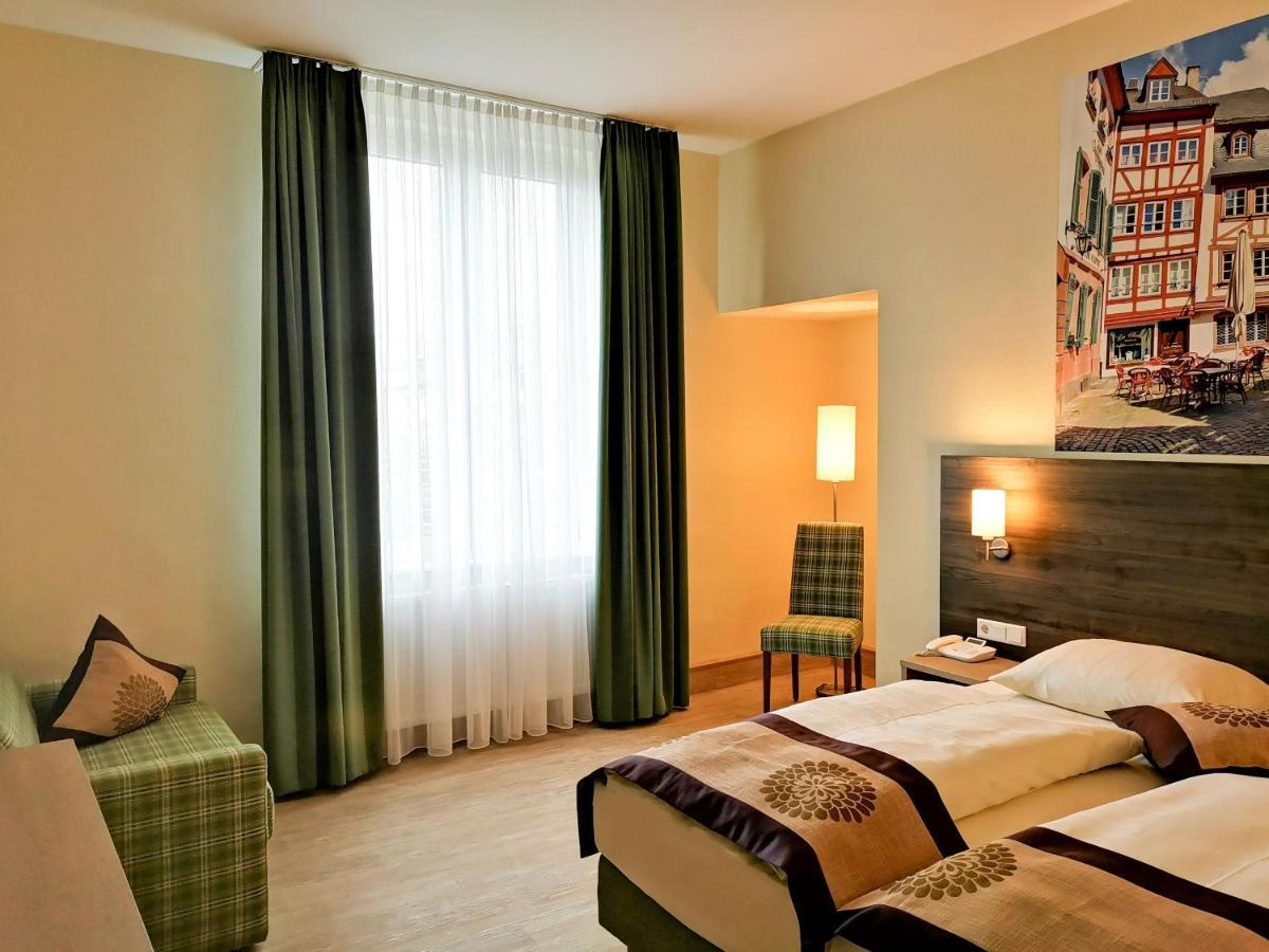 Mainzer Hof Hotel Bagian luar foto