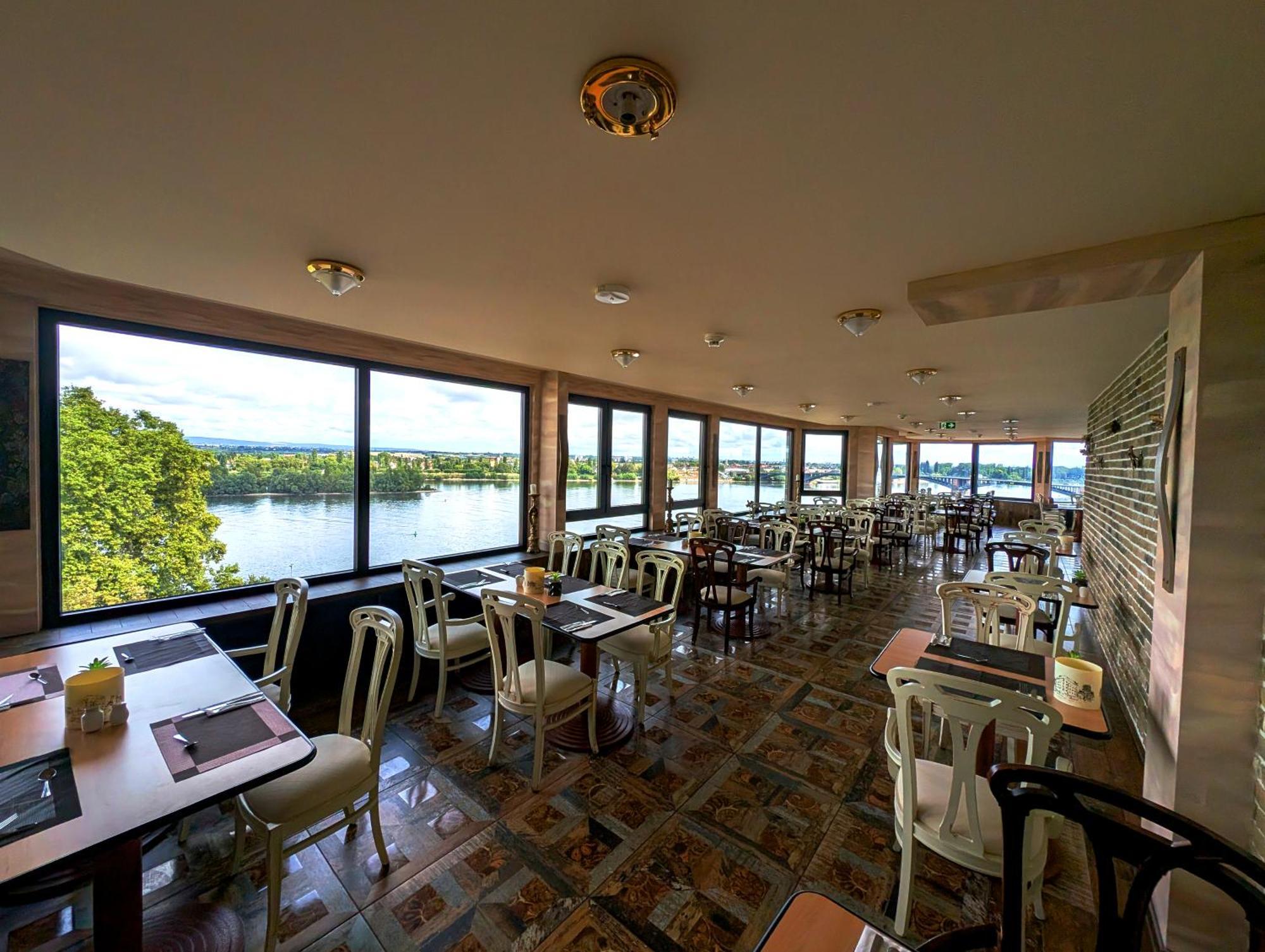 Mainzer Hof Hotel Bagian luar foto