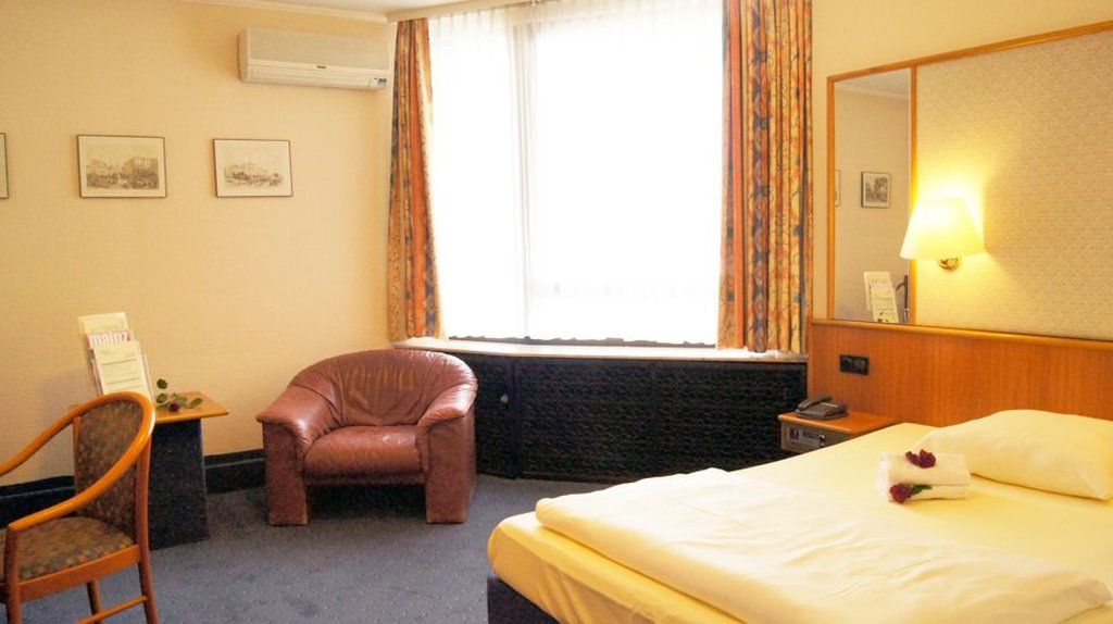 Mainzer Hof Hotel Bagian luar foto